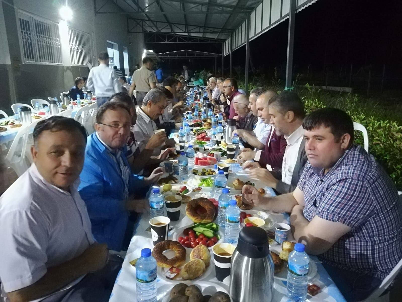 Kestanepazarı Mezunları Geleneksel Sahur Buluşması Yapıldı