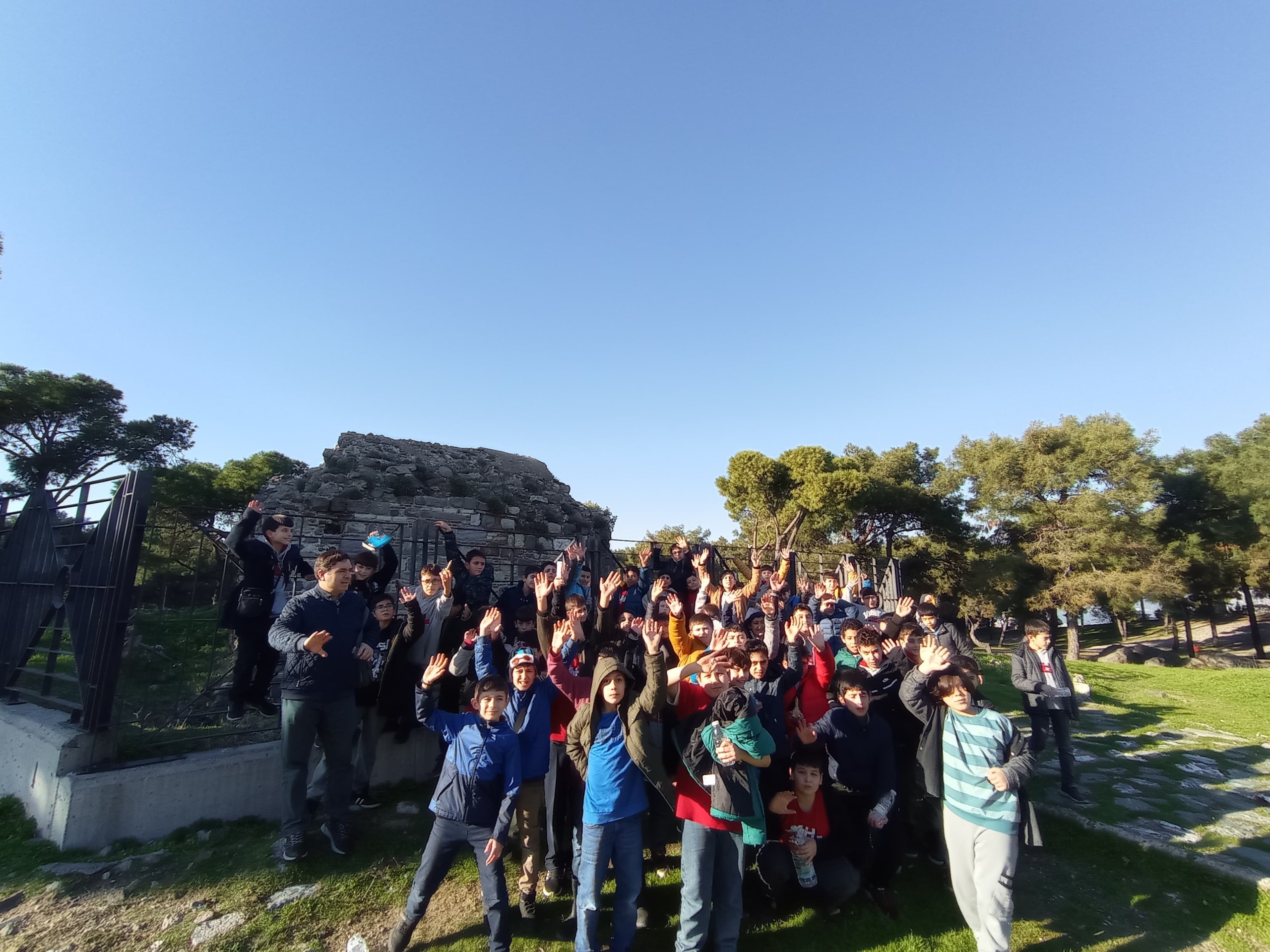 Öğrencilerimiz Oyun ve Oyuncak Müzesi ile Agora ve Kadifekale’yi Gezdi